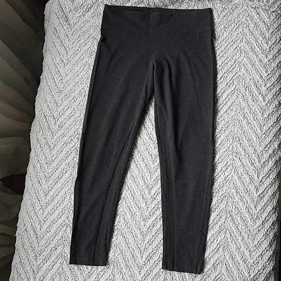Calvin Klein Pants - Calvin Klein athletic crop leggings